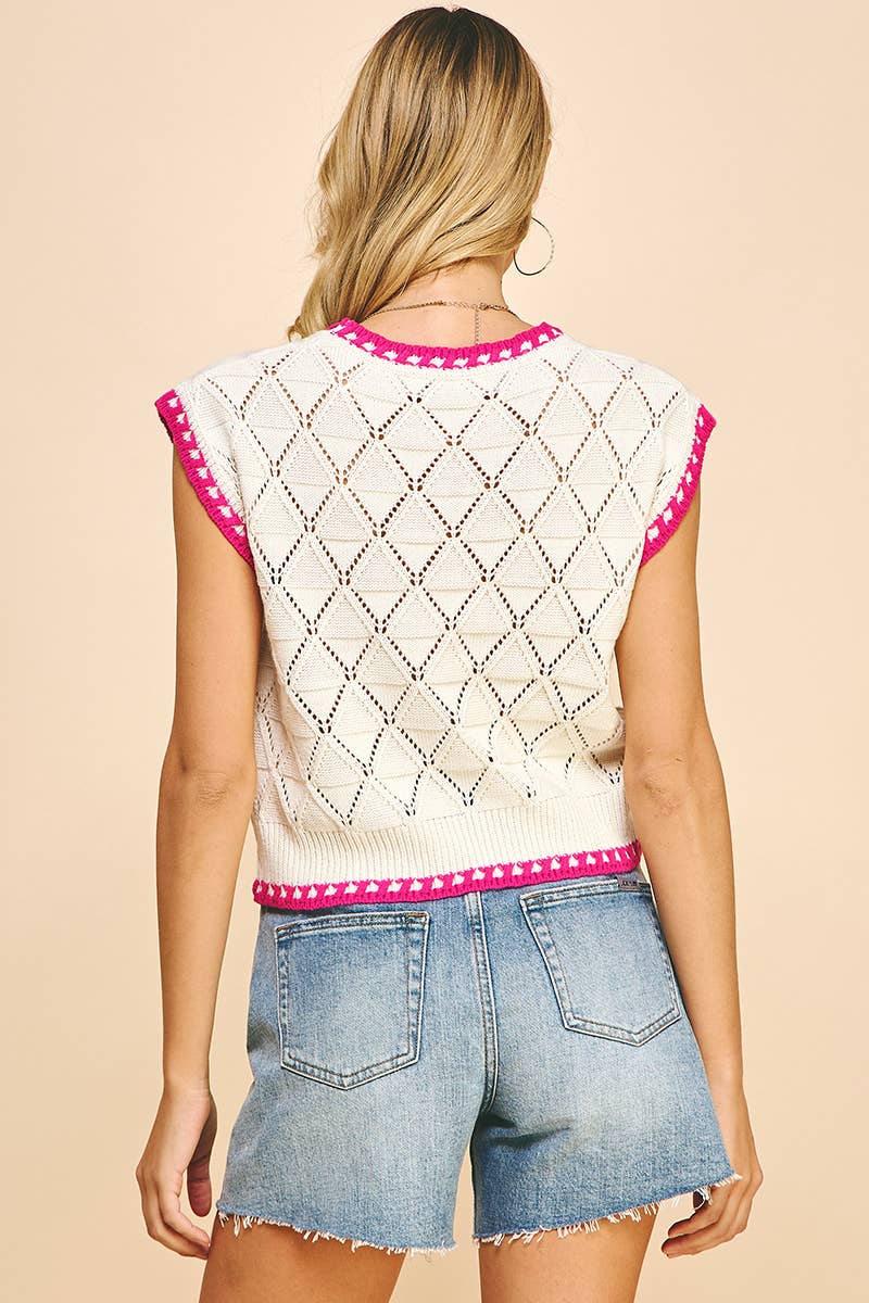 SLEEVELESS CROCHET SWEATER TOP - CREAM/MAGENTA