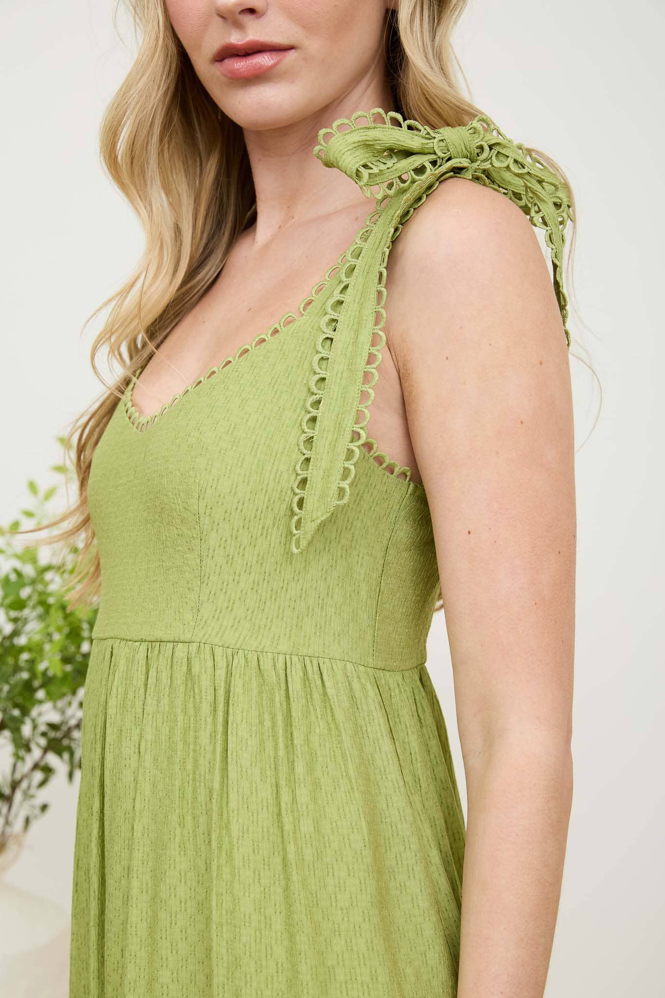 SCALLOP EYELET MIDI DRESS