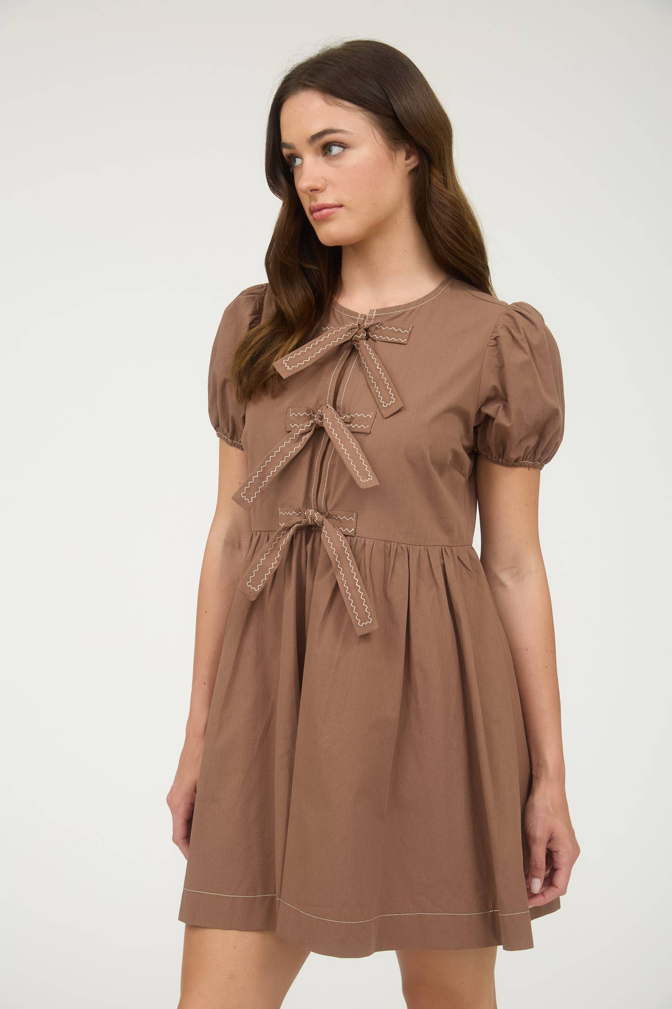 FRONT TIE SHORT PUFF SLEEVE BABYDOLL MINI DRESS