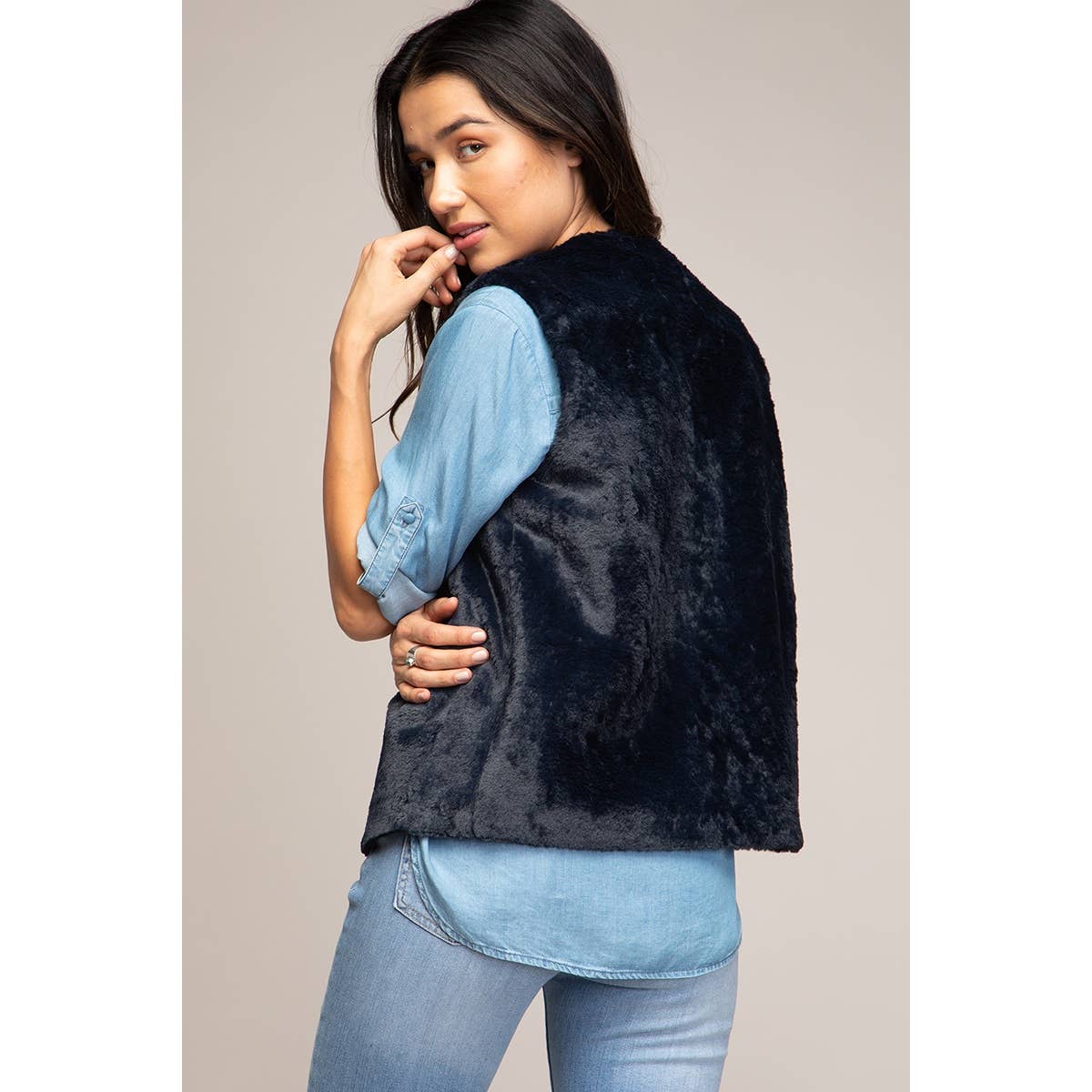FAUX FUR VEST