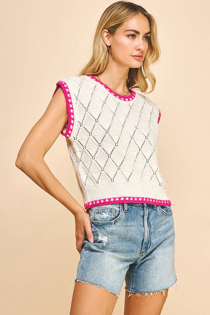 SLEEVELESS CROCHET SWEATER TOP - CREAM/MAGENTA