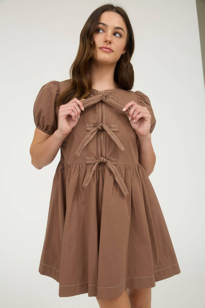 FRONT TIE SHORT PUFF SLEEVE BABYDOLL MINI DRESS
