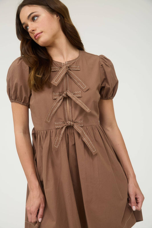 FRONT TIE SHORT PUFF SLEEVE BABYDOLL MINI DRESS